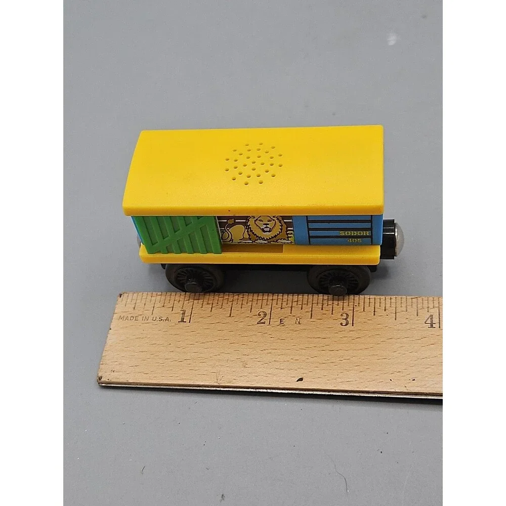Thomas Wooden LION CAR w/SOUND Wooden Train - Railway - 2003